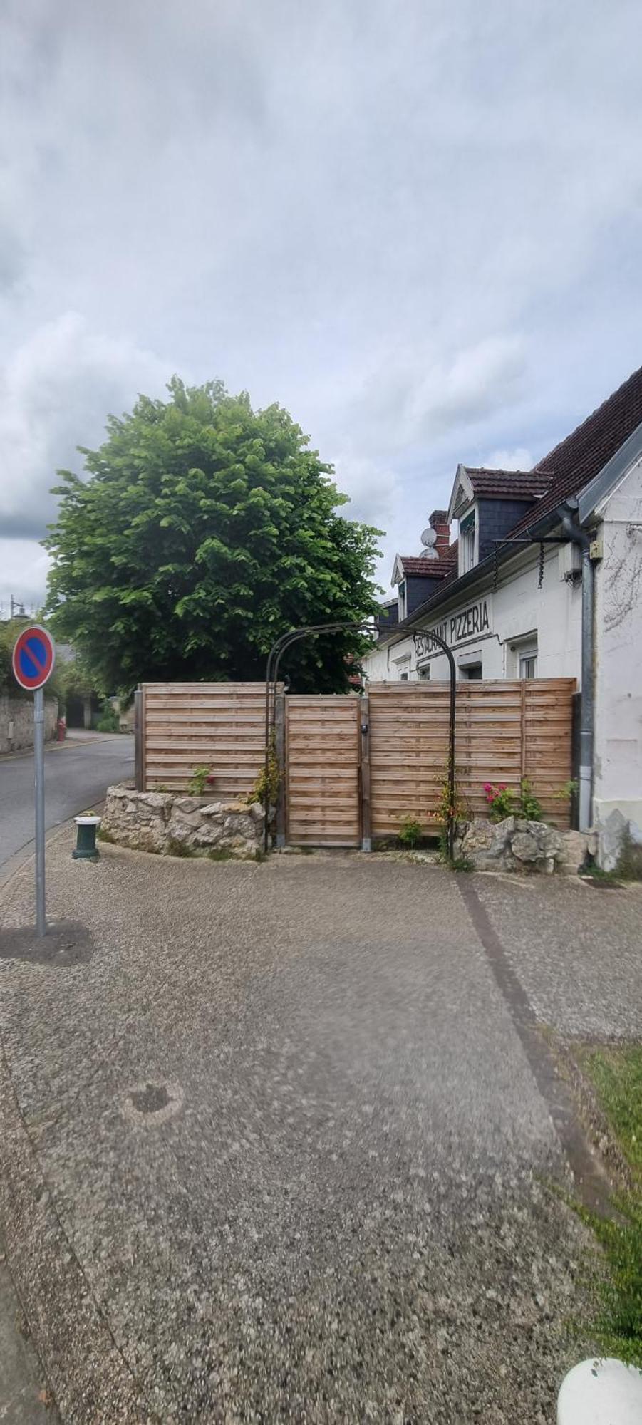 Le Jardin Des Bois Holiday home Trosly-Breuil